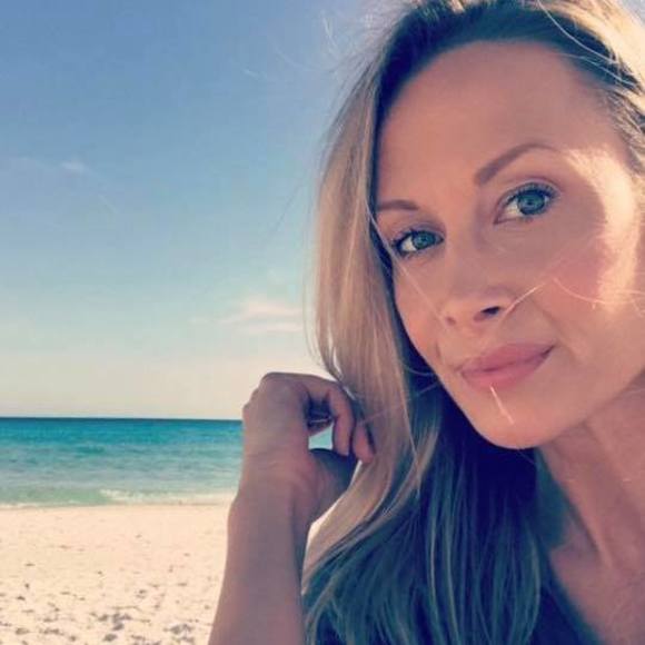 Meet your Posher, Sara - Picture 1 of 1